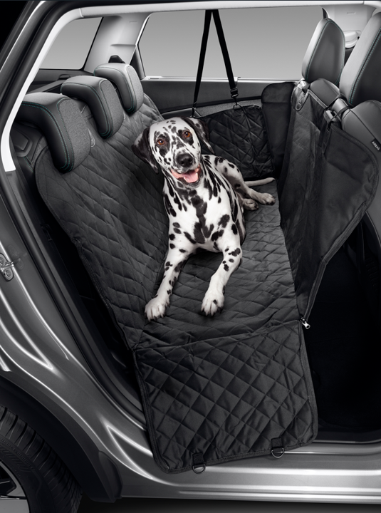 Mopar México presenta línea de accesorios para protección de mascotas